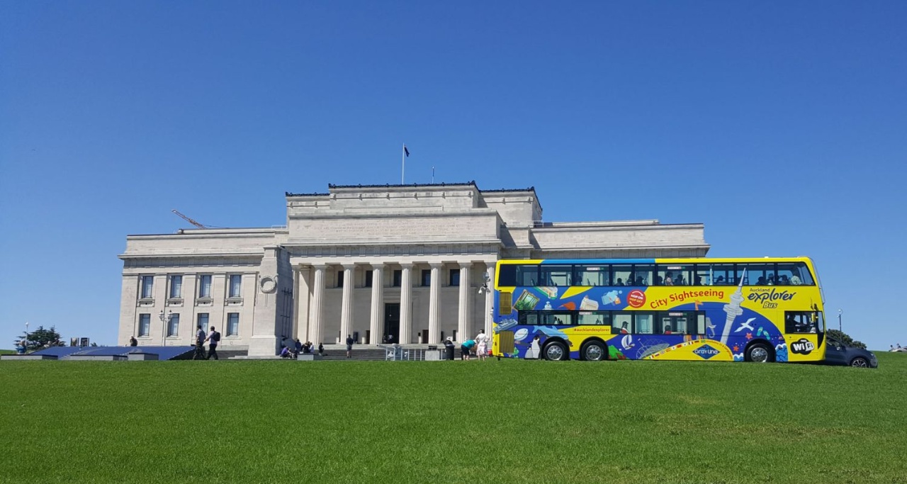 Auckland Explorer Bus - Auckland Museum