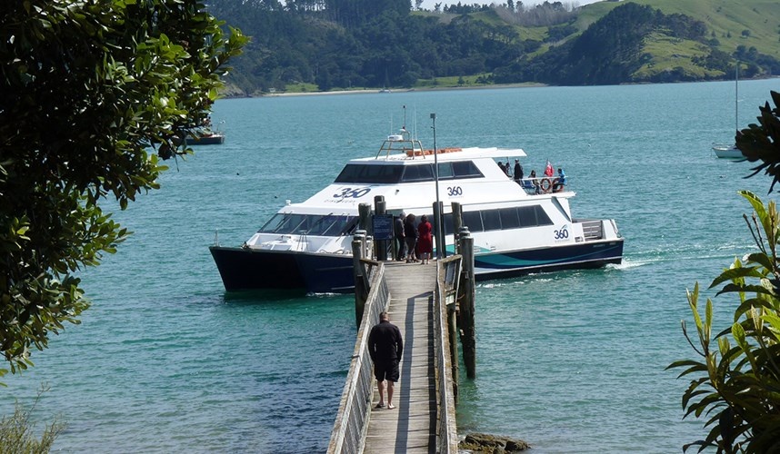 Fullers ferry in the docking and passengers walking in