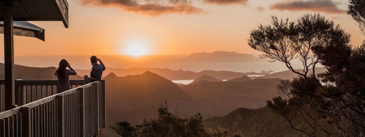 top10-greatbarrier-10-Star-gazing