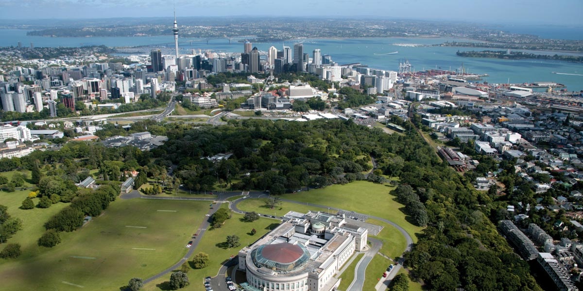 Photo of Bush and Beach Auckland City Revealed - Half Day Tour, Auckland CBD, Auckland Central