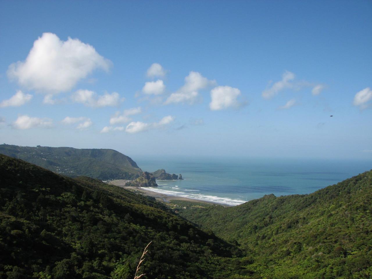 Photo of Whittington Estate - Luxury Hiking B&B, Waiatarua, Waiatarua