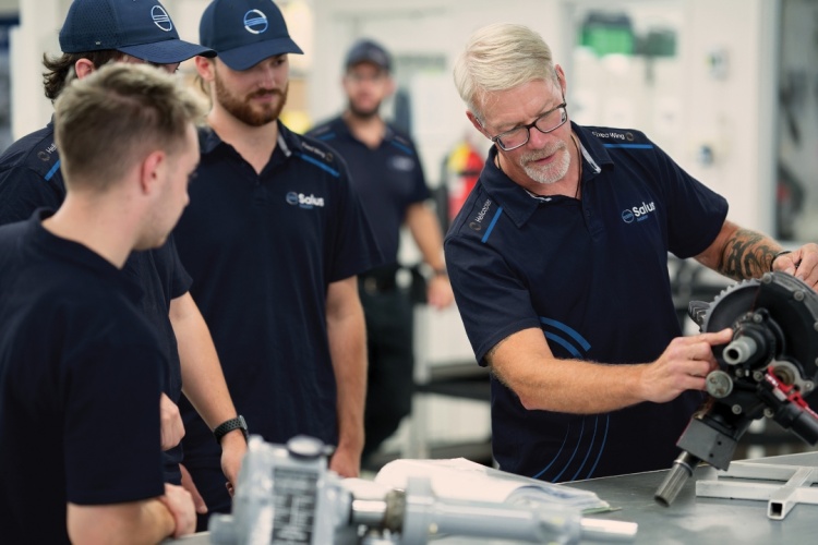 Invest Auckland - News - Salus Aviation employees working on engine