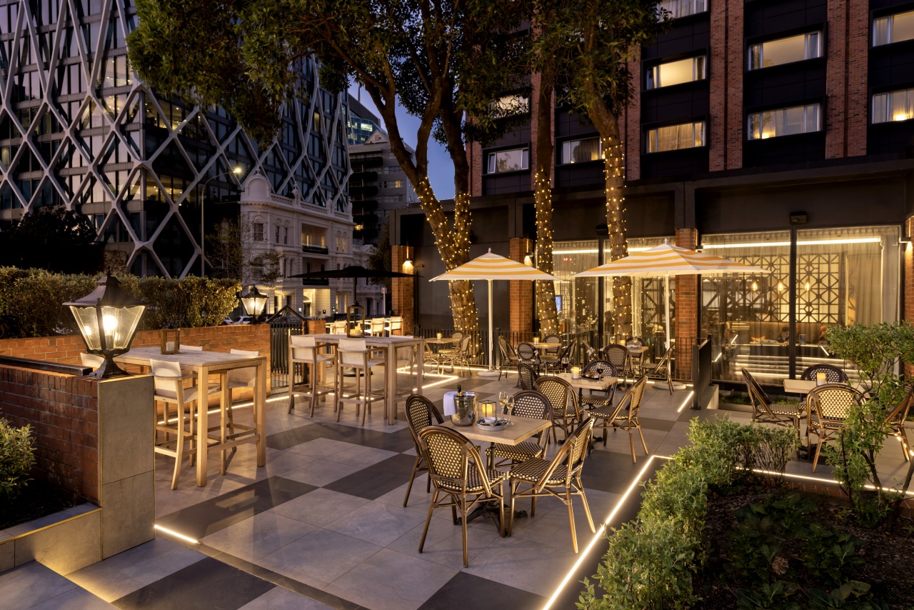 Meet -Pullman Auckland Banner 1 Terrace with lights