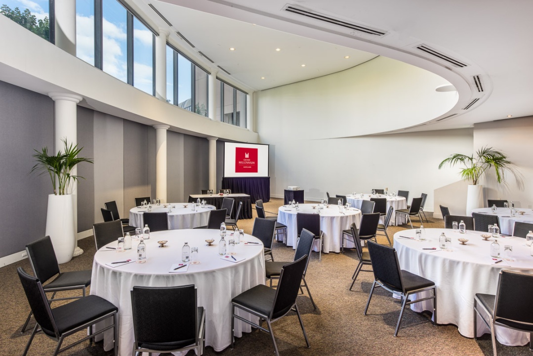 Grand Millennium Auckland - Aucklander Room cabaret style